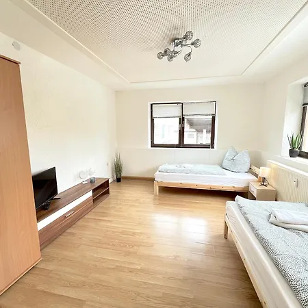 Lejlighed I 14 Personen - Monteurzimmer - Ferienwohnung, Grosskoellnbach I *