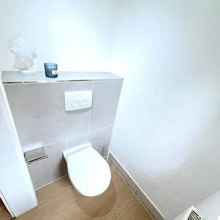 I 14 Personen - Monteurzimmer - Ferienwohnung, Grosskoellnbach I Pilsting